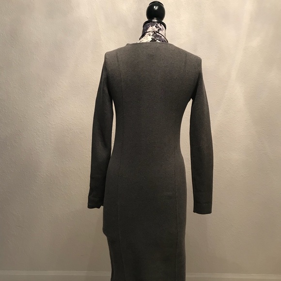 Banana Republic Grey Sweater Dress W/NECKLACE - Picture 3 of 4